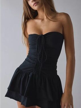 Urban Outfitters Kimchi Blue Dana Convertible Tie Drop Waist Romper BNWT Size S